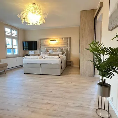 Trautes Heim * 塞巴特黑灵斯多夫