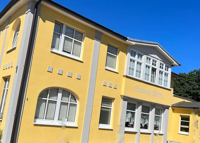 Trautes Heim Villa